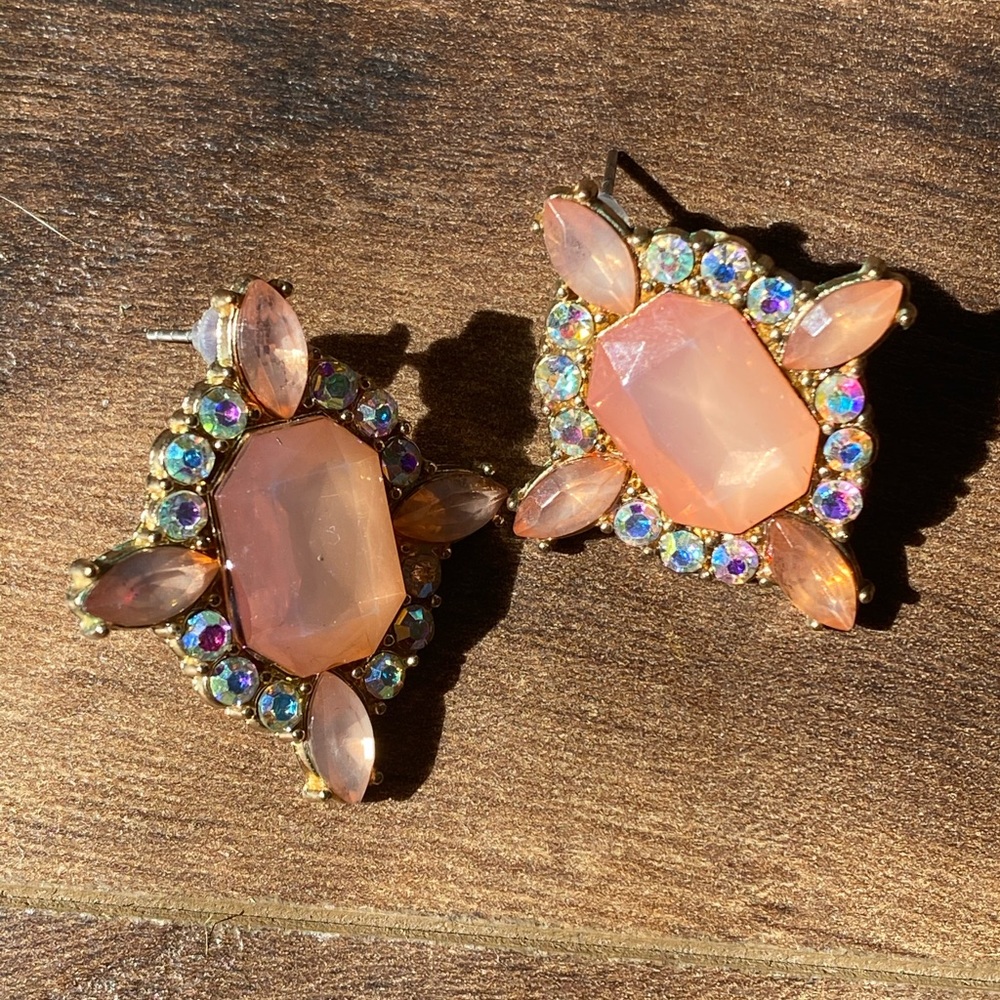 ELEGANT PINK STUDS 🤩🤩🤩